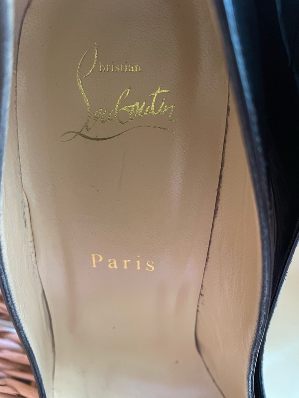 Christian Louboutin Black Patent Pointed-Toe Pumps with Red Sole Sz.EU 40 US 9.5 - Picture 4 of 11